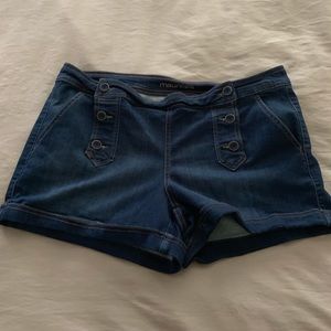Maurice’s denim shorts